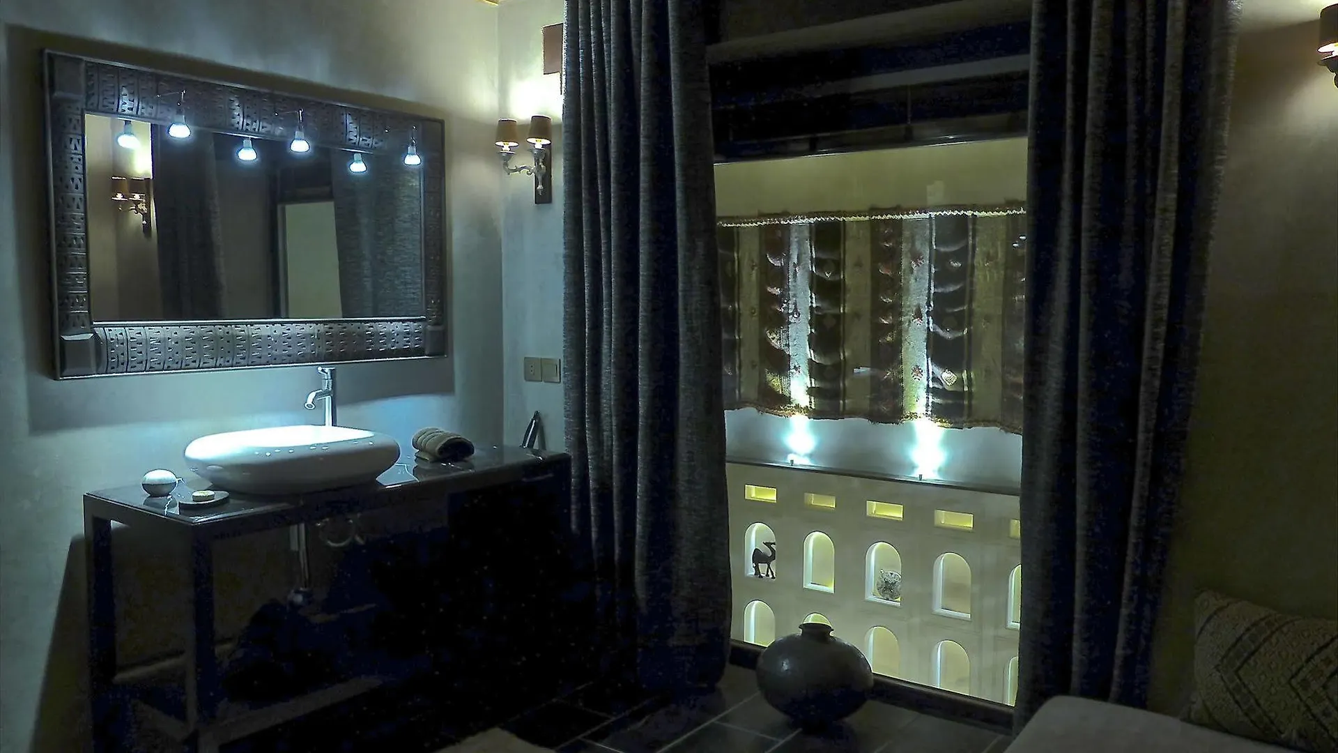 Karawan Riad Fes